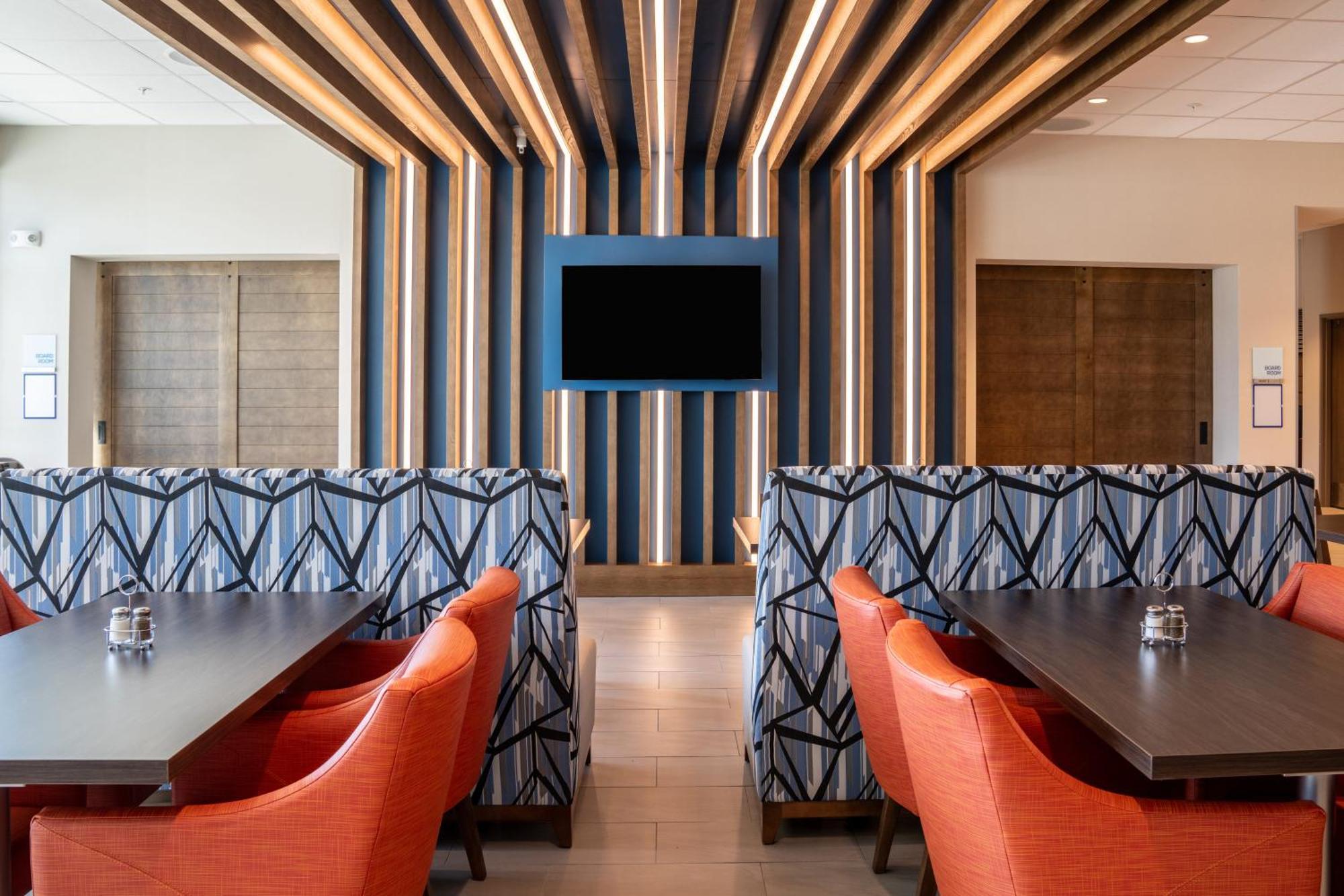 Holiday Inn Express & Suites Fort Walton Beach - Eglin Area By Ihg Dış mekan fotoğraf